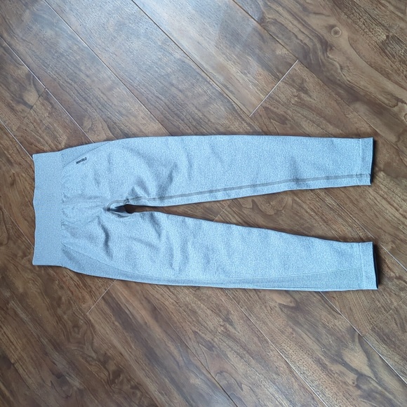 GymShark High Waisted Leggings - Picture 2 of 7